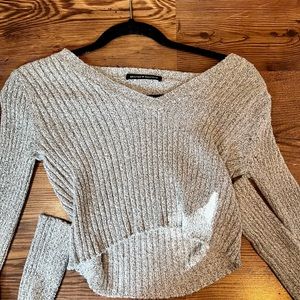 grey brandy melville cropped sweater
